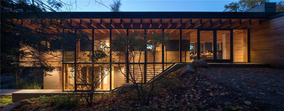 bear-stand-bohlin-cywinski-jackson_dezeen_2364_col_9.jpg