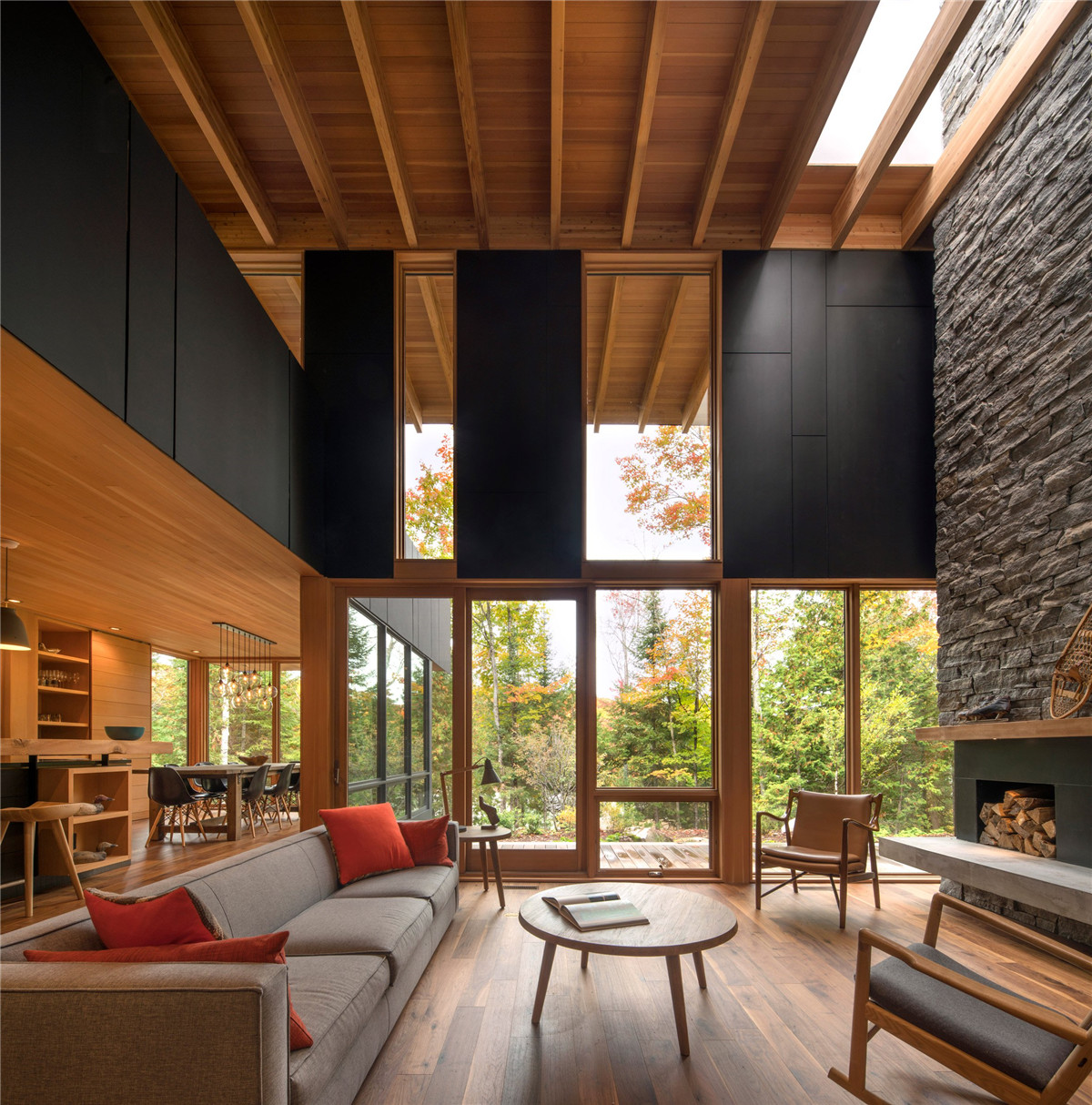 bear-stand-bohlin-cywinski-jackson_dezeen_2364_col_3.jpg