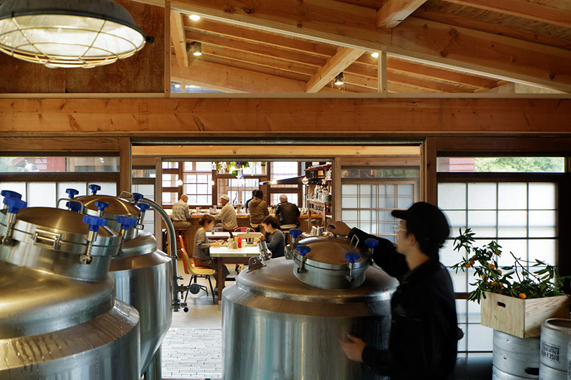 hiroshi-nakamura-NAP-architects-kamikatz-public-house-micro-brewery-japan-designboom-09 (1).jpg