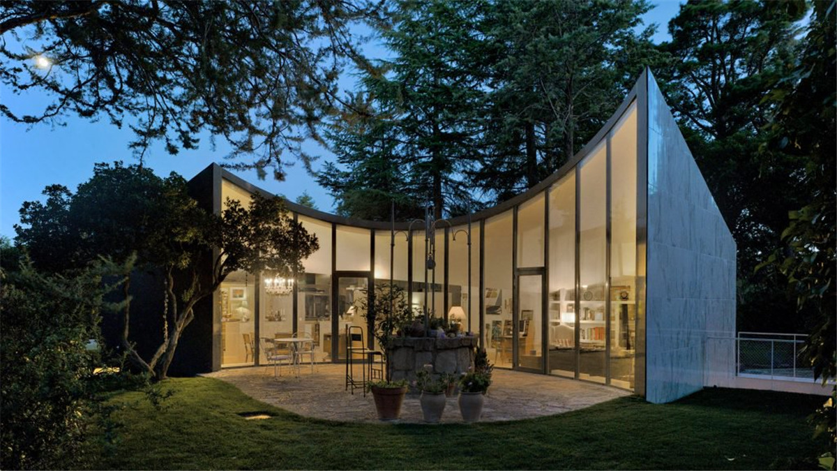 house-madrid-single-house-water-cistern-residential-spain-valdivieso-arquitectos-architecture_dezeen_hero1-1024x576.jpg