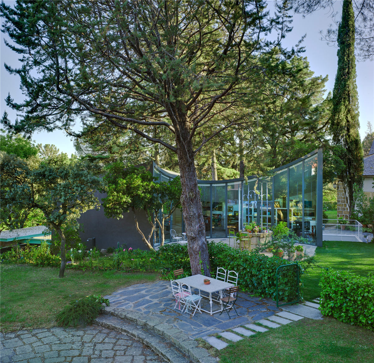 house-madrid-single-house-water-cistern-residential-spain-valdivieso-arquitectos-architecture_dezeen_2364_col_17.jpg