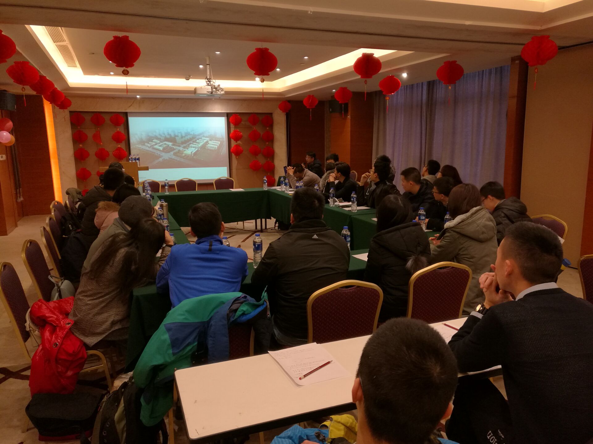 设计师交流会.JPG