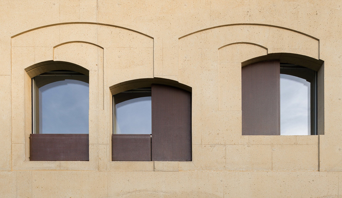 psychiatric-center-by-vailloirigaray-architects_dezeen_2364_col_13.jpg