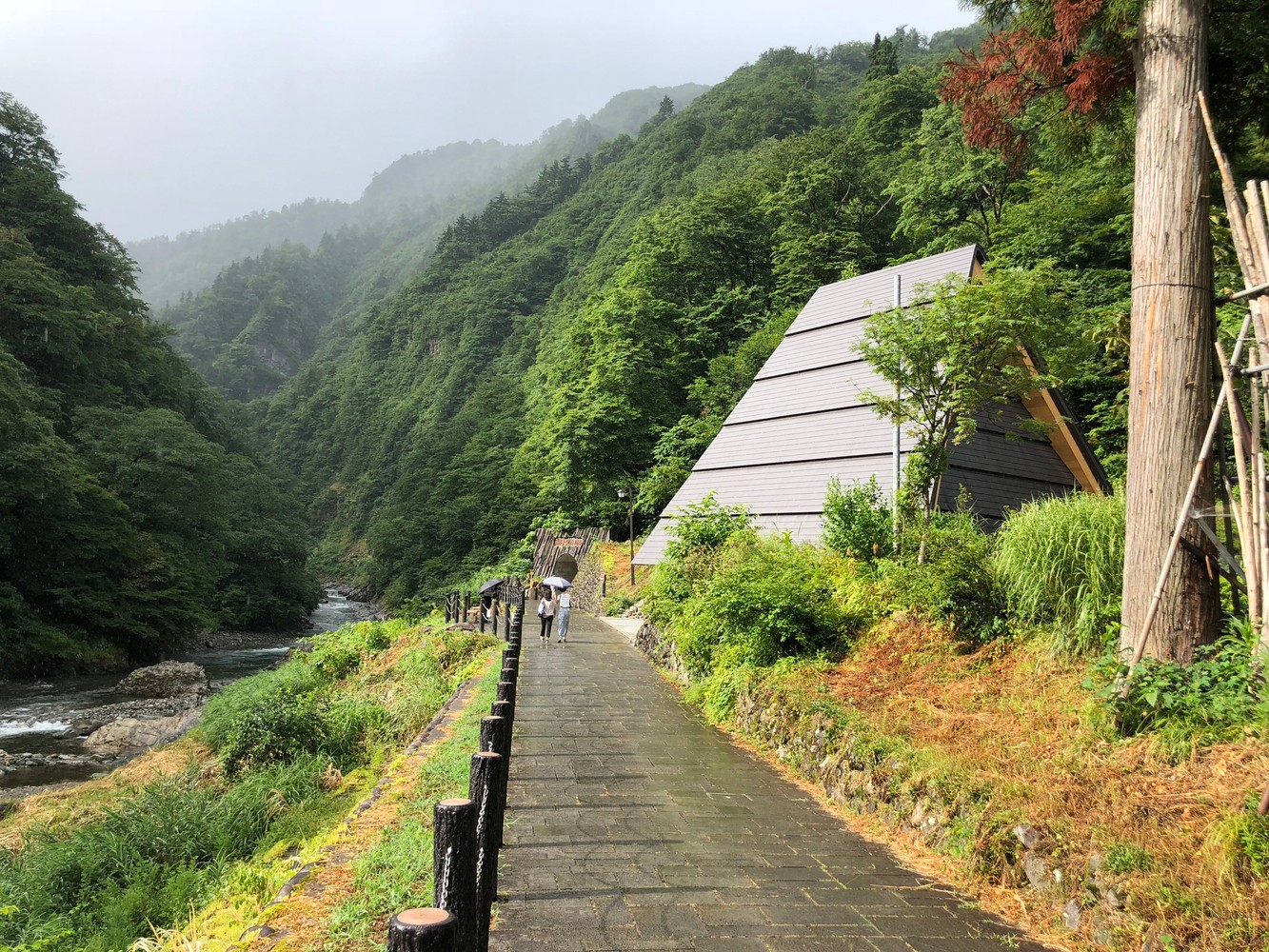 03_MAD_Echigo_Tsumari_Tunnel_of_Light_Periscope_low-res.jpg