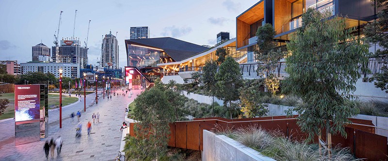 18_DarlingHarbour_HASSELL_SimonWood.jpg