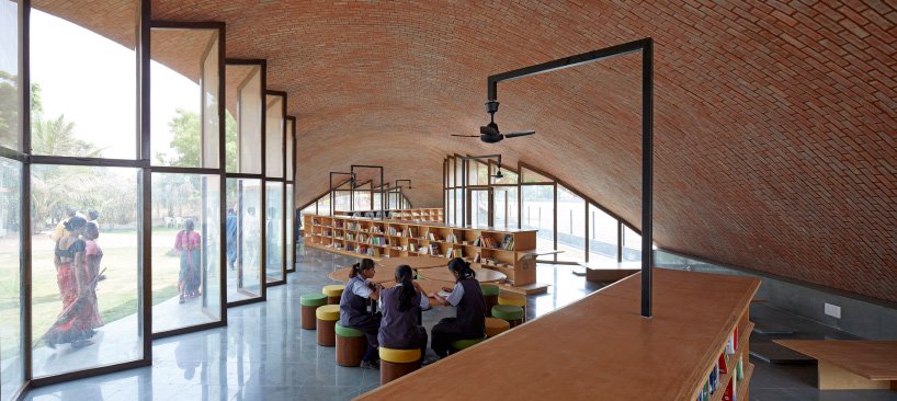 sPa-sameep-padora-maya-somaiya-sharda-library-brick-india-designboom-06.jpg