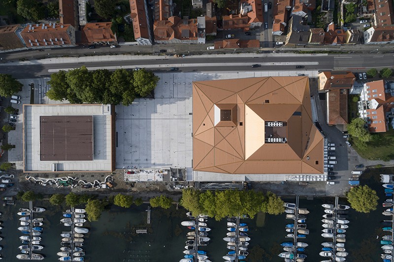 AuerWeber_InselhalleLindau_13Aerial_withParkingGarage©AldoAmoretti.jpg