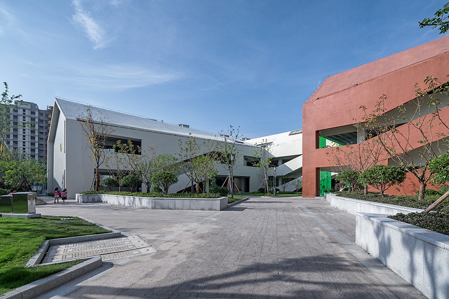 17_南侧小学教学楼内院丨Courtyard Of South Primary School Building ©吴清山.jpg