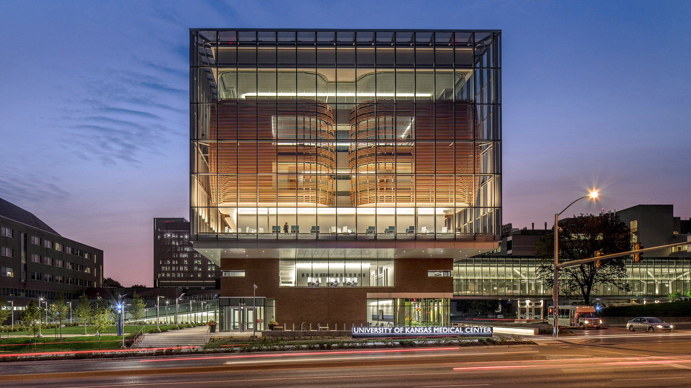 medical-center-university-of-kansas-co-architects-architecture-kansas-city-usa_dezeen_2364_hero2-852x479.jpg