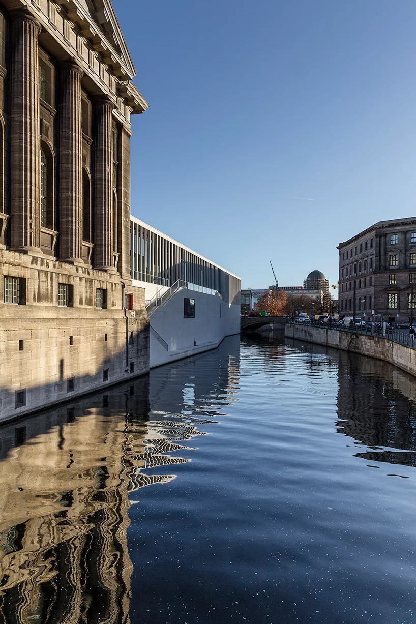 david-chipperfield-james-simon-galerie-berlin-germany-designboom-08.webp.jpg