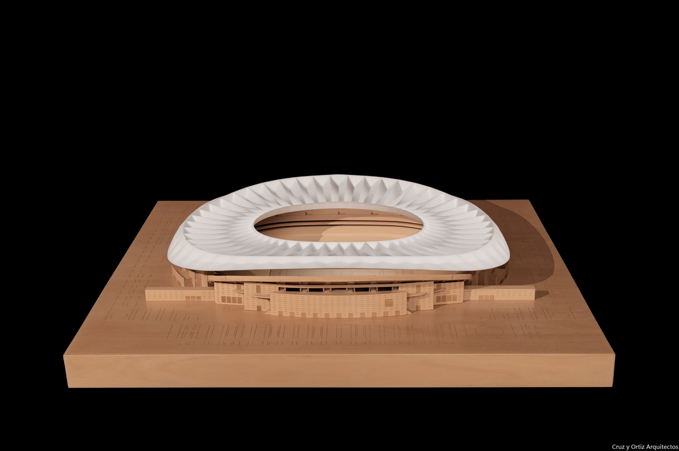 调整大小 15_Estadio-futbol-Atletico-Madrid_Design-maqueta_Cruz-y-Ortiz-Arquitectos_FWO-M_11-X.jpg