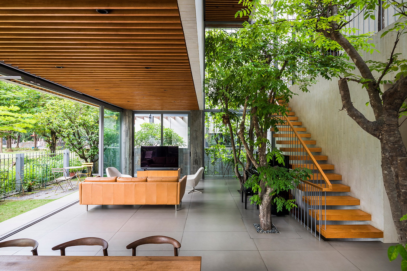 调整大小 stepping-park-house-vtn-architects-residential-architecture-vietnam_dezeen_1704_col_2-1.jpg