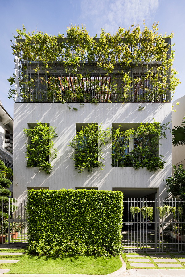 调整大小 stepping-park-house-vtn-architects-residential-architecture-vietnam_dezeen_1704_col_0-1.jpg