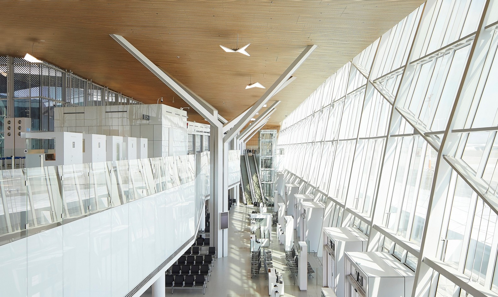 MANNSHINARARCHITECTS_airportdesign_HuftonandCrow_RAMONairport9.jpg