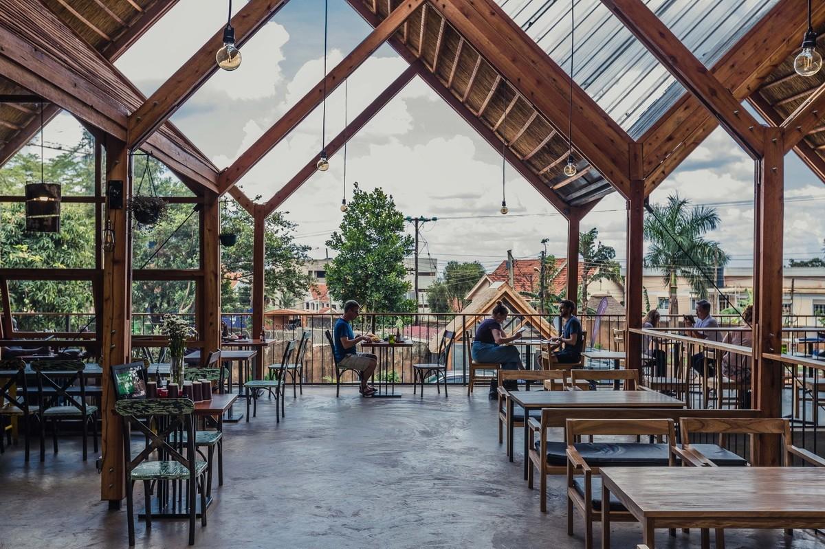 轻盈明快，如掠过草地的轻燕：山森日式餐厅/ TERRAIN architects