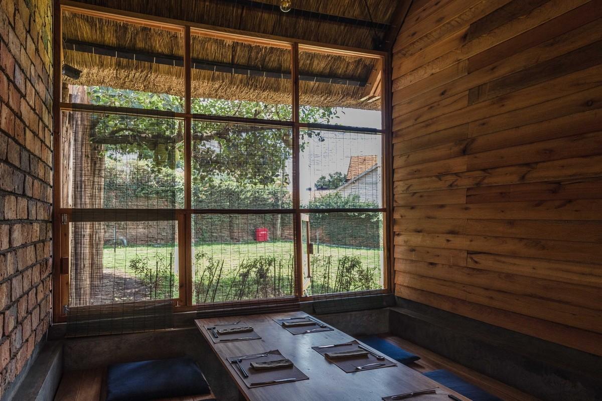 轻盈明快，如掠过草地的轻燕：山森日式餐厅/ TERRAIN architects