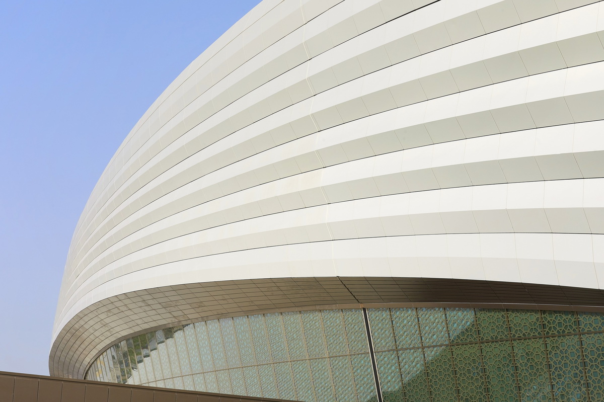 f1_04_ZHA_Al_Wakrah_Stadium_Qatar_Hufton_Crow.jpg