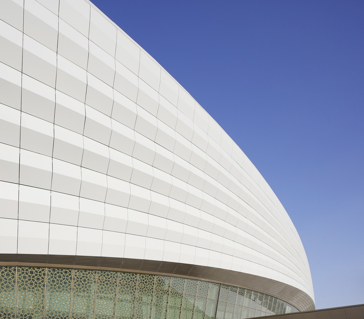 f2_05_ZHA_Al_Wakrah_Stadium_Qatar_Hufton_Crow.jpg