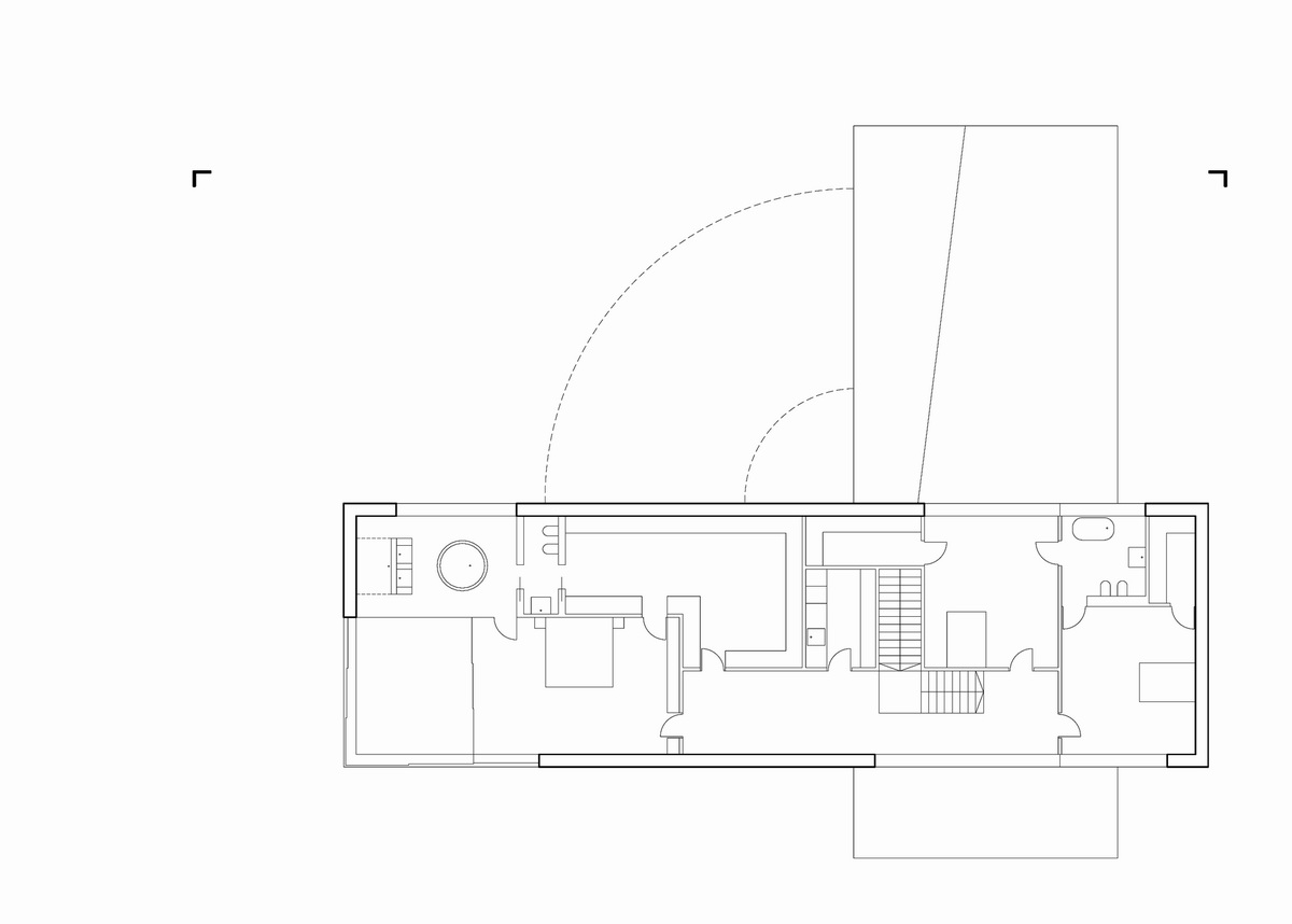 调整大小 54_03_first_floor_plan.jpg