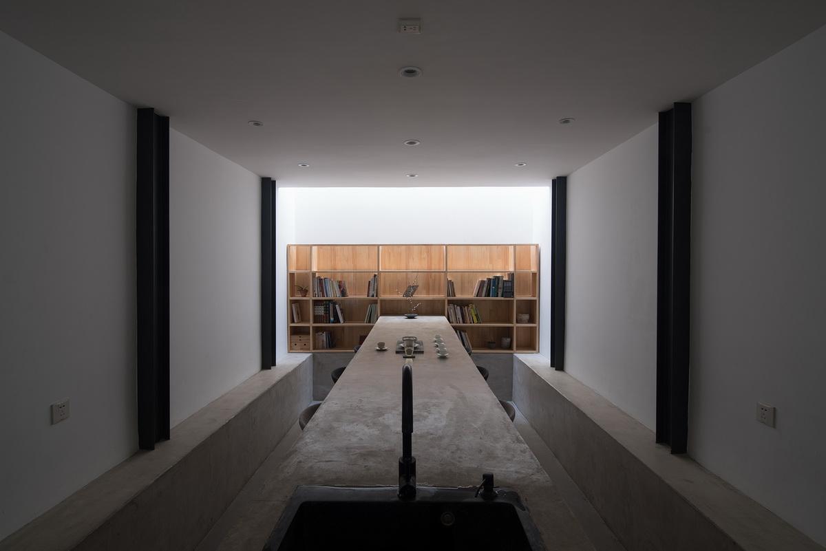 调整大小 吧台与书架 .陈培新   Counter and book shelves .Peixin Chen.jpg