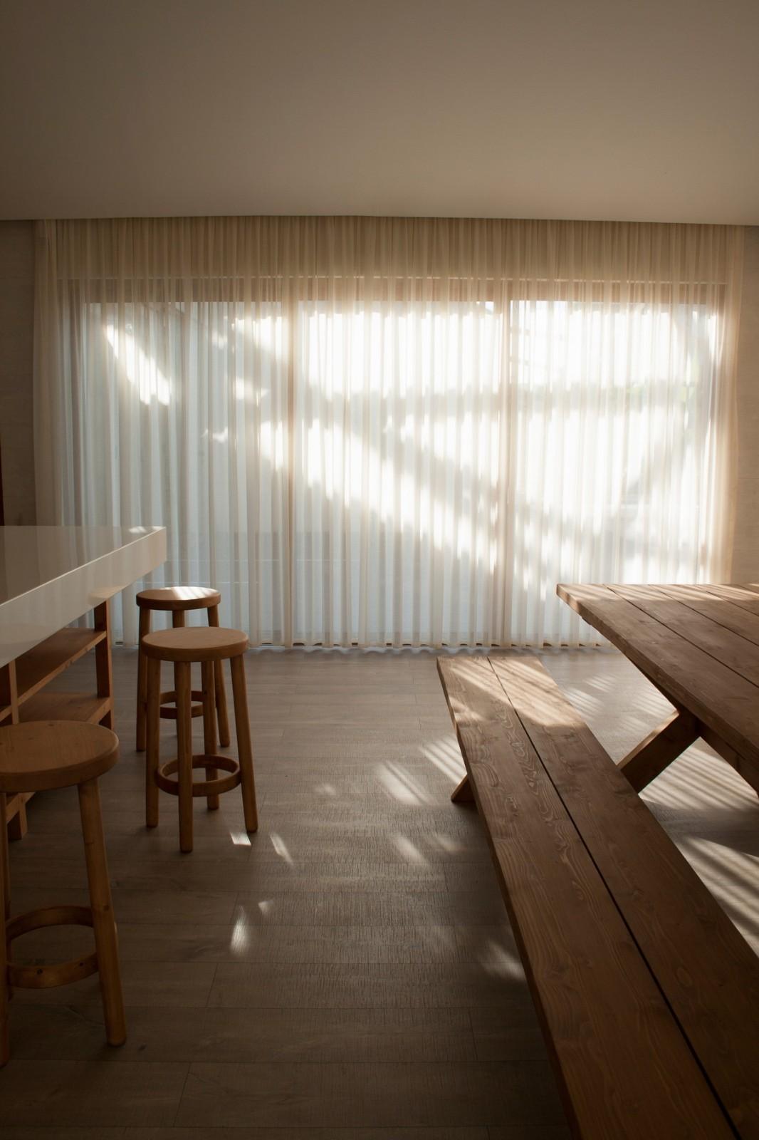 束缚之下，自由舒展：Vanoosh 别墅 / 35-51 ARCHITECTURE Office