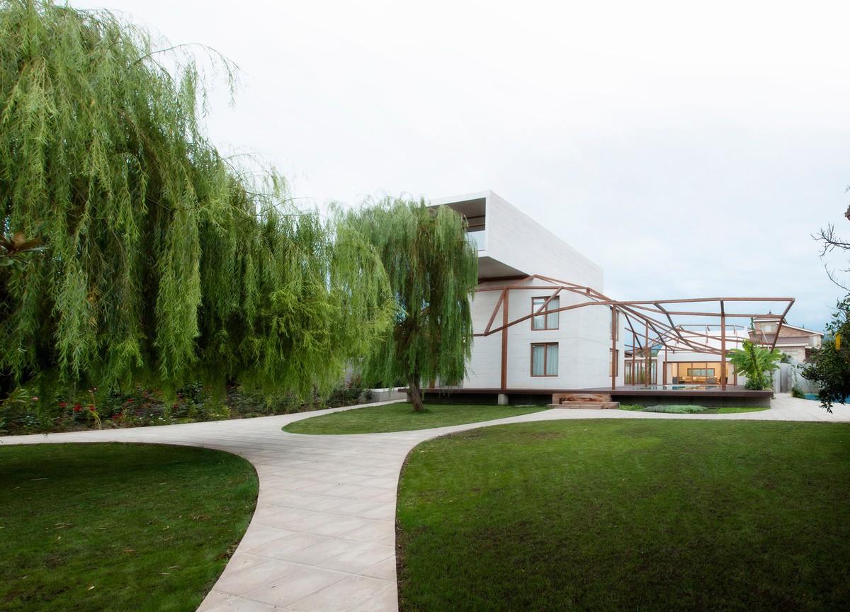 束缚之下，自由舒展：Vanoosh 别墅 / 35-51 ARCHITECTURE Office