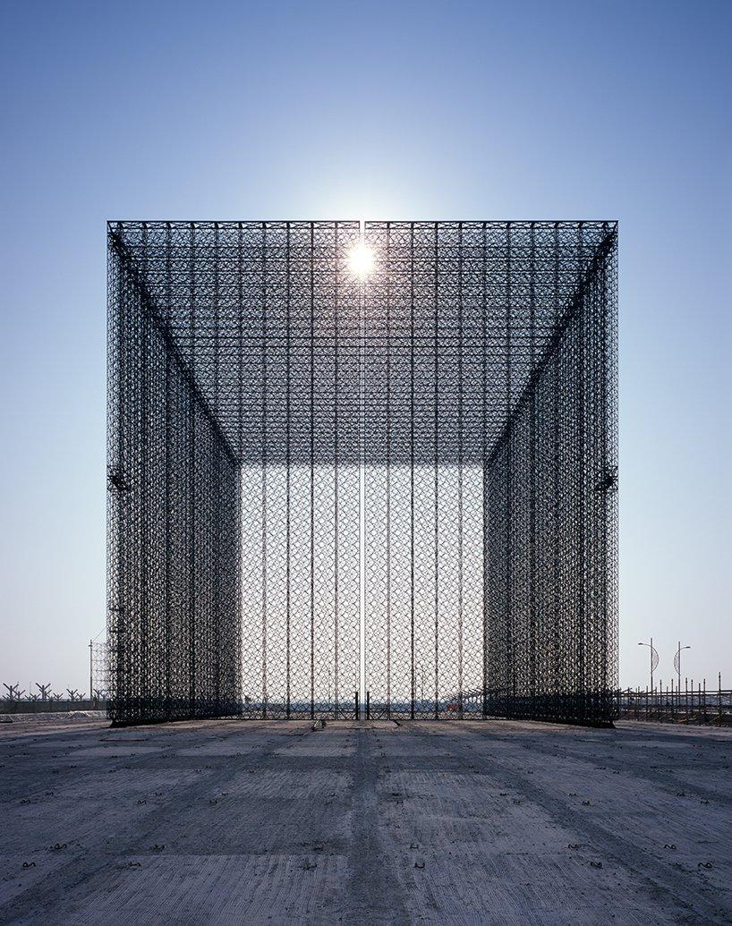 expo-2020-dubai-entry-portals-asif-khan-designboom03.jpg