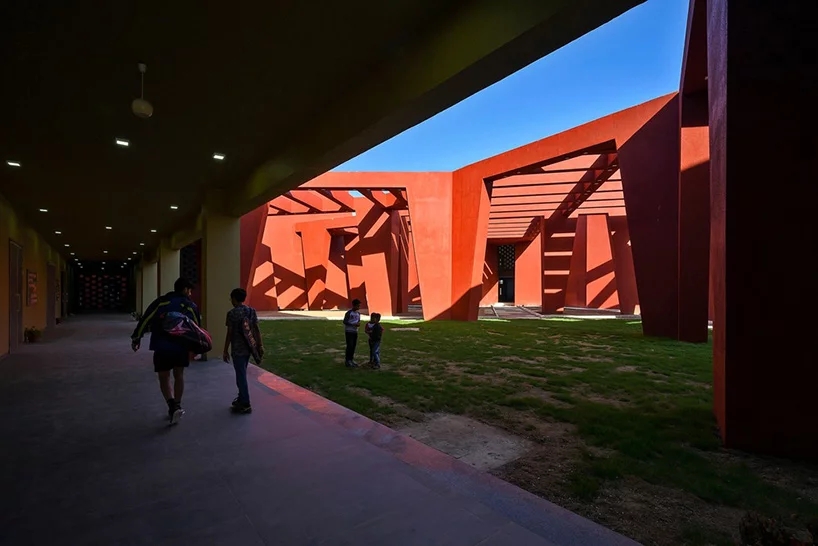 sanjay-puri-rajasthan-school-nagaur-india-designboom-08.webp.jpg