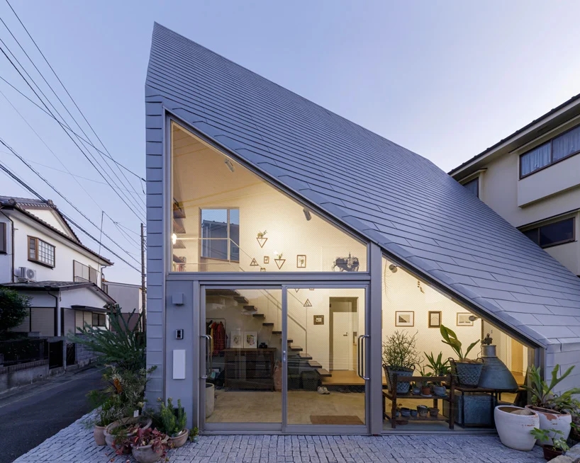 dog-8-5-house-japan-designboom-2.webp.jpg