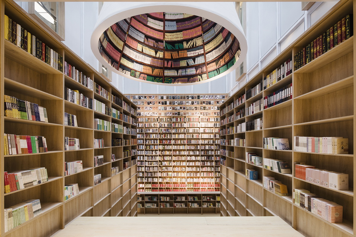 31 书塔下的阶梯 Stairs under the book tower©Peter Dixie（英），洛唐建筑摄影_调整大小.jpg