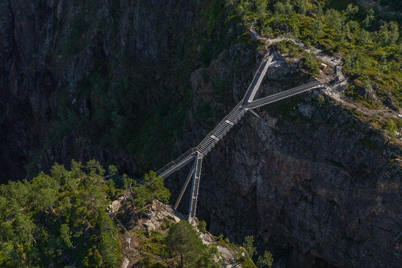 voringsfossen-norwegian-scenic-route-hardangervidda-carl-viggo-holmebakk-designboom-01.jpg