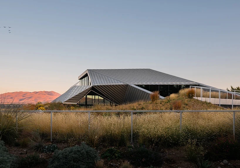 shapeshifter-OPA-ogrydziak-prillinger-architects-reno-nevada-designboom-02.webp.jpg