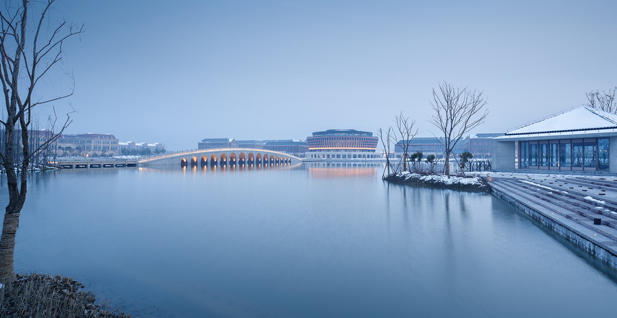 06 从北侧看湖面雪景 Lake view_调整大小.jpg