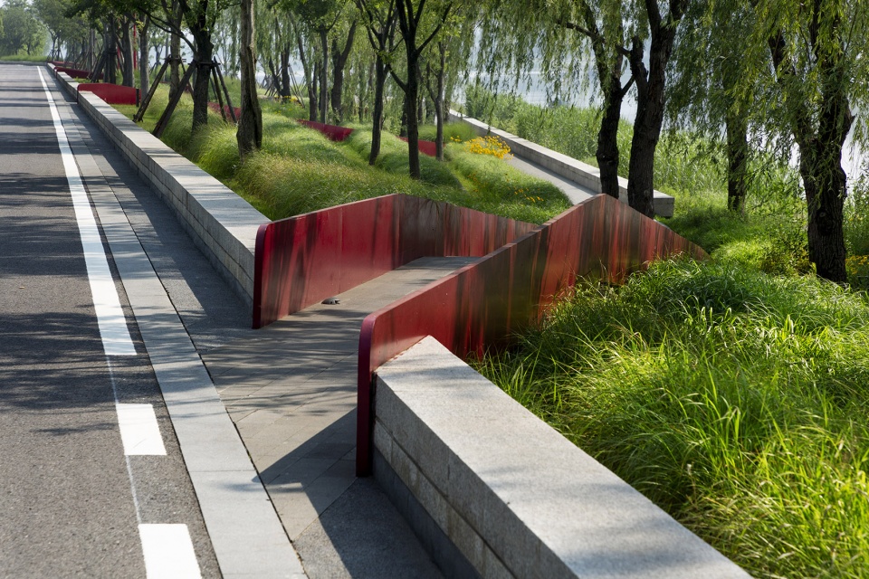 006-riverside-commercial-eco-park-china-by-collective-landscape-design-960x640.jpg