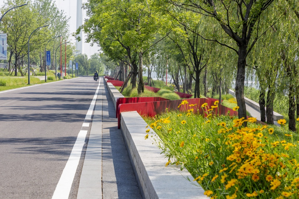 007-riverside-commercial-eco-park-china-by-collective-landscape-design-960x640.jpg