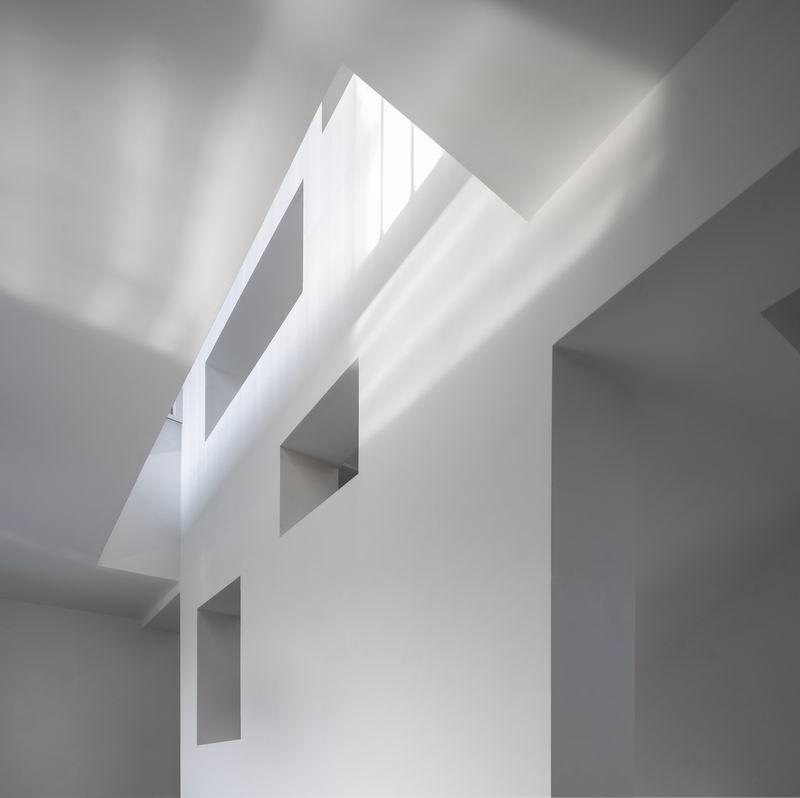 登上福布斯的建筑师，用70w造出400平的“梯田之家” / 丰间建筑事务所
