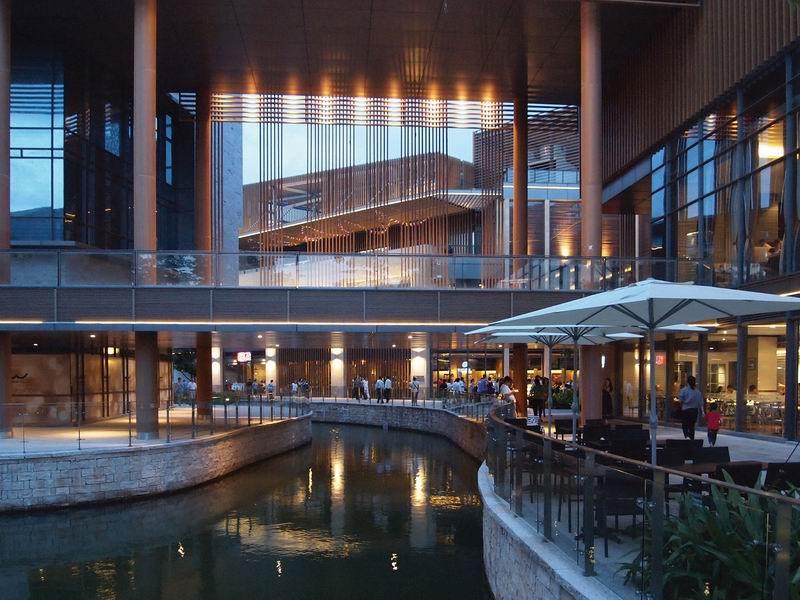 深圳华侨城欢乐海岸，现代与传统的交融 / Laguarda.Low Architects (LLA)