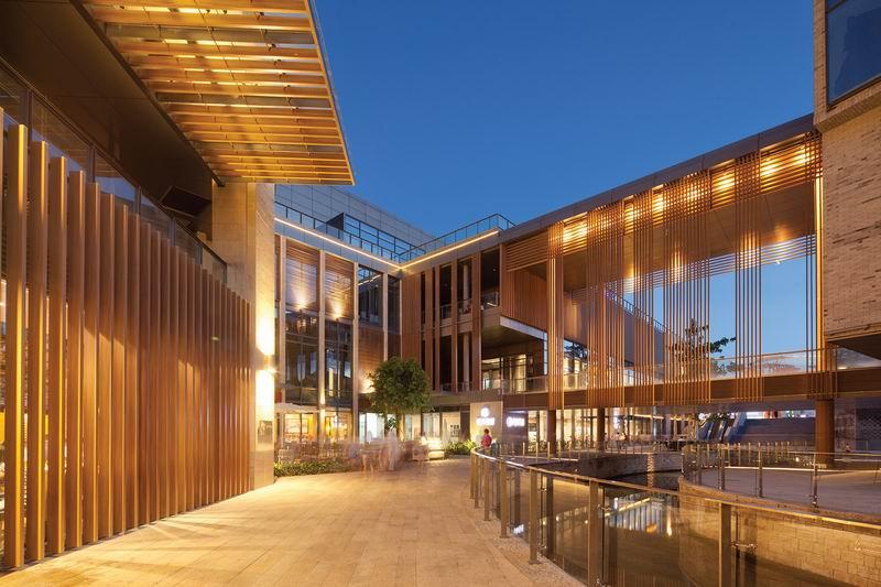 深圳华侨城欢乐海岸，现代与传统的交融 / Laguarda.Low Architects (LLA)