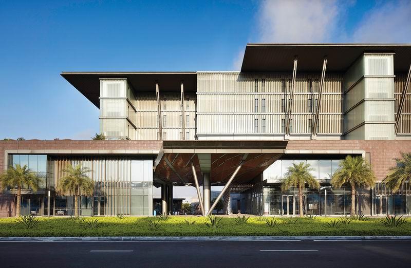 深圳华侨城欢乐海岸，现代与传统的交融 / Laguarda.Low Architects (LLA)