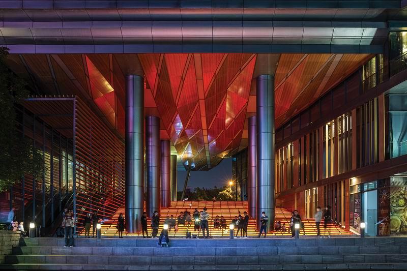 深圳华侨城欢乐海岸，现代与传统的交融 / Laguarda.Low Architects (LLA)