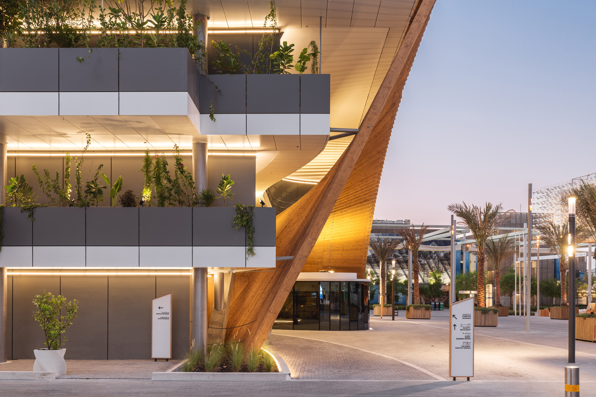 24_08-the-green-arch-belgian-pavilion-expo-2020-dubai-vincent-callebaut-architectures.jpg