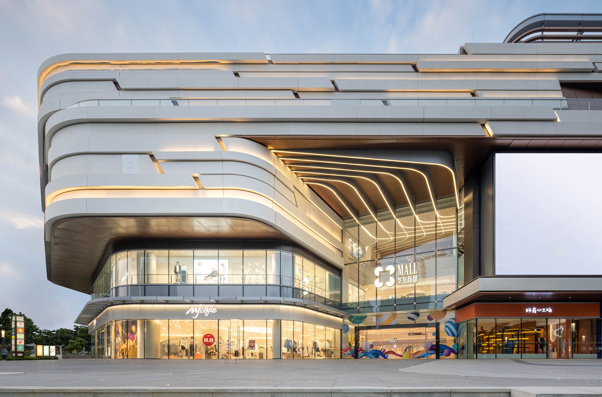 01_10Design_Zhuhai_JinwanMall_Retail_lr.jpg