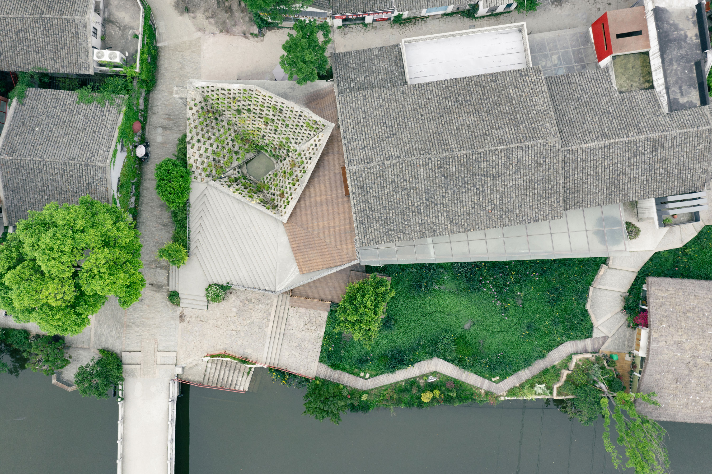 SpActrum_Shangen_Blossom_Pavilion_05_Top_View_of_Shangen_Blossom_Pavilion_Photographer_Di_ZHU_web.jpg