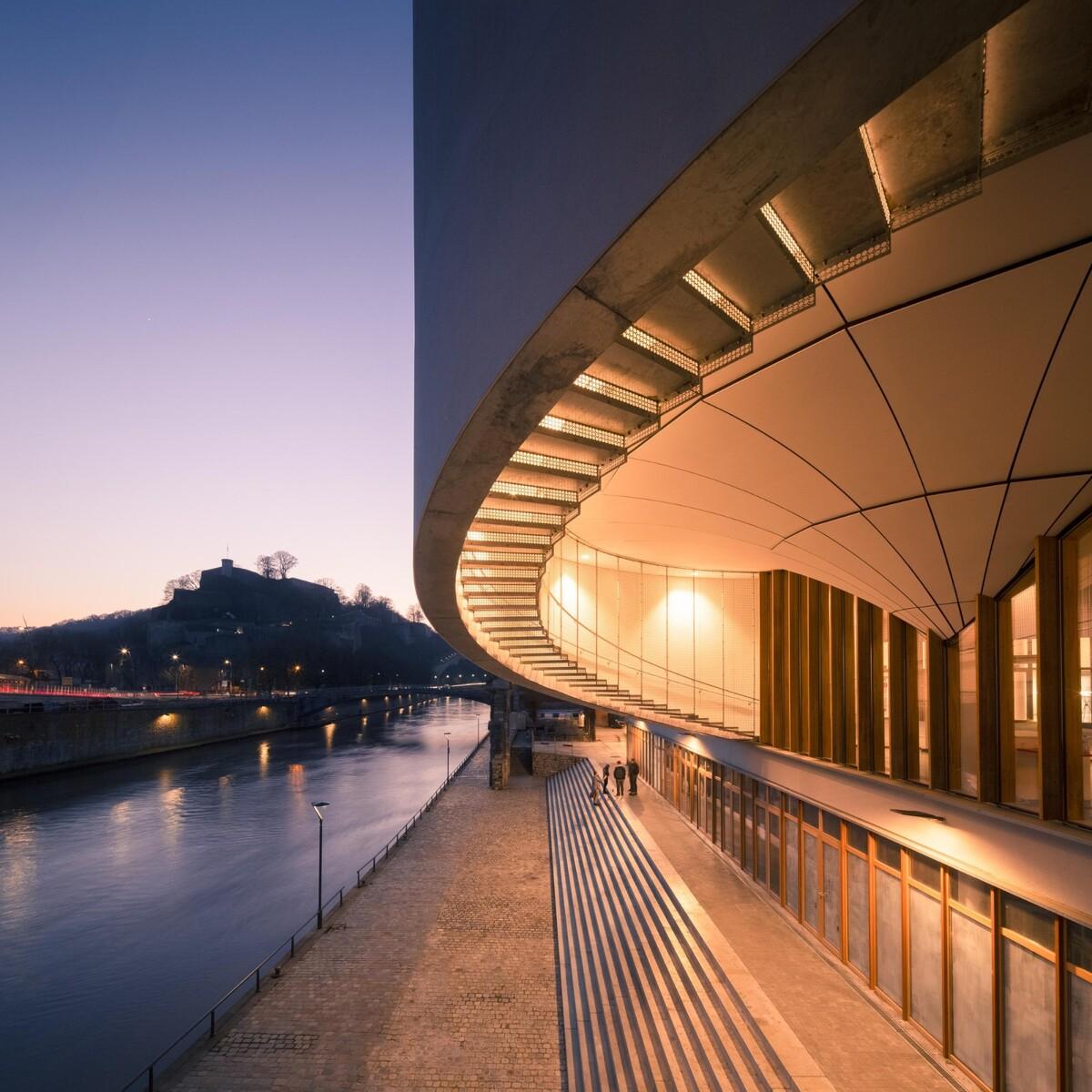 那慕尔省文化之家 / Philippe Samyn and Partners