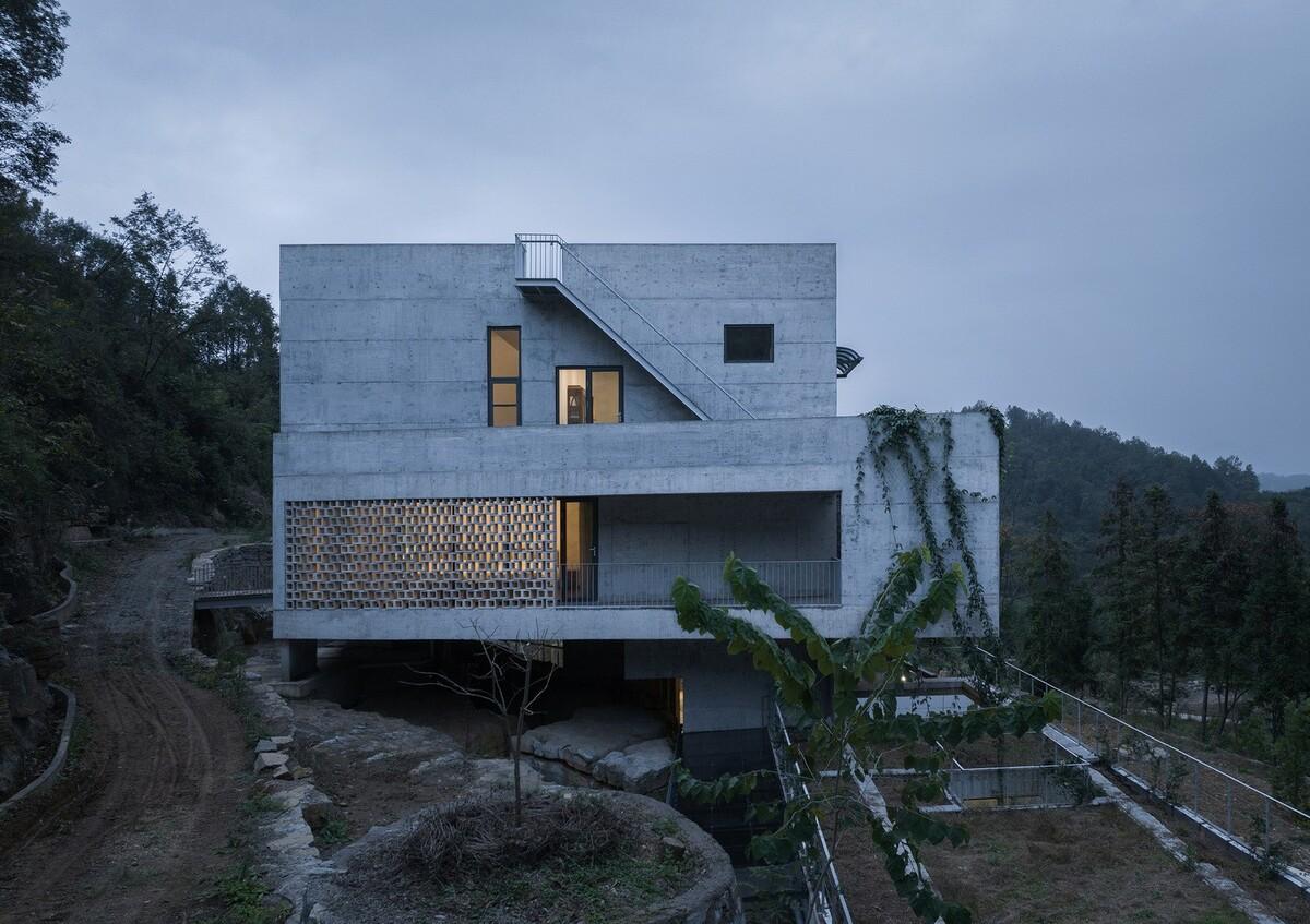 石羊山壹号住宅 / 小写建筑事务所