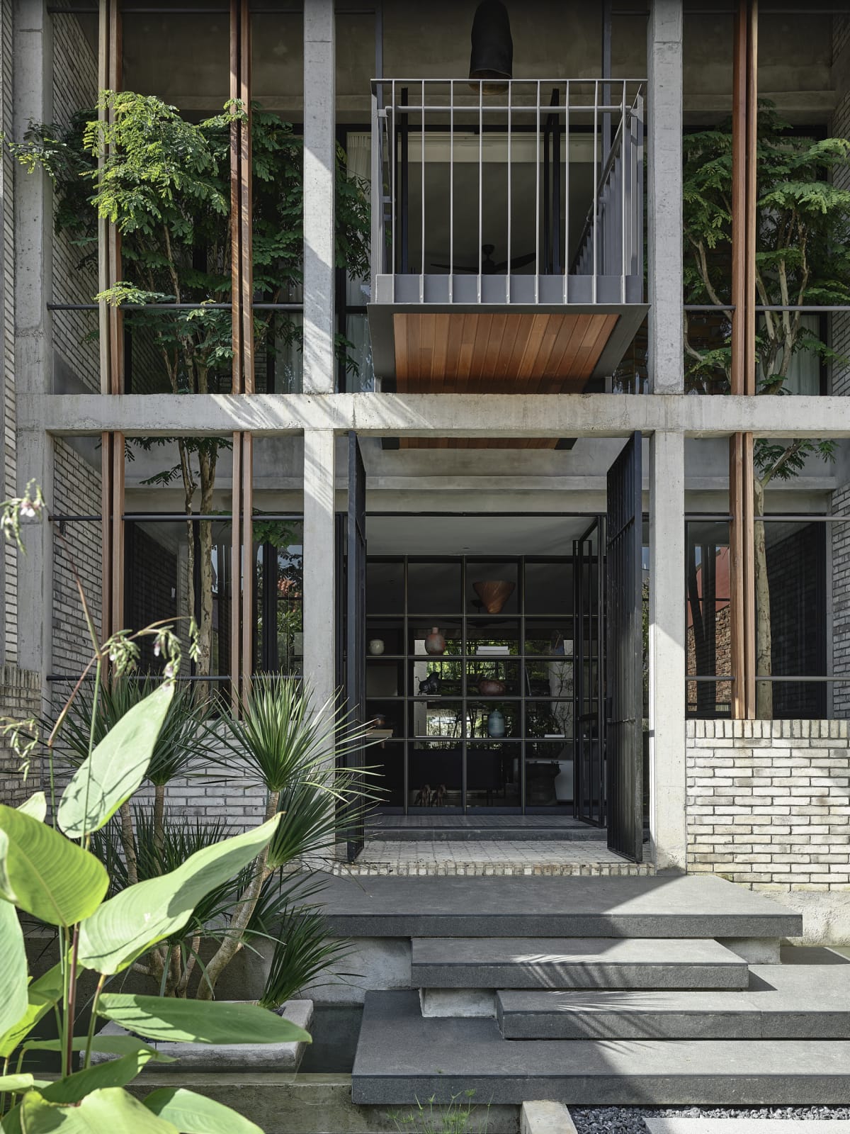 Oku 住宅 / Freight Architects