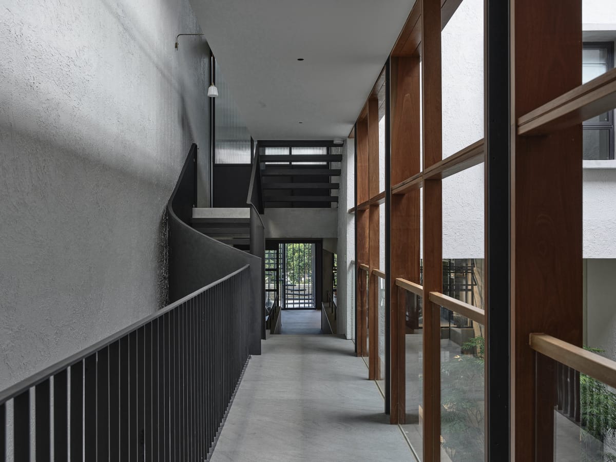 Oku 住宅 / Freight Architects