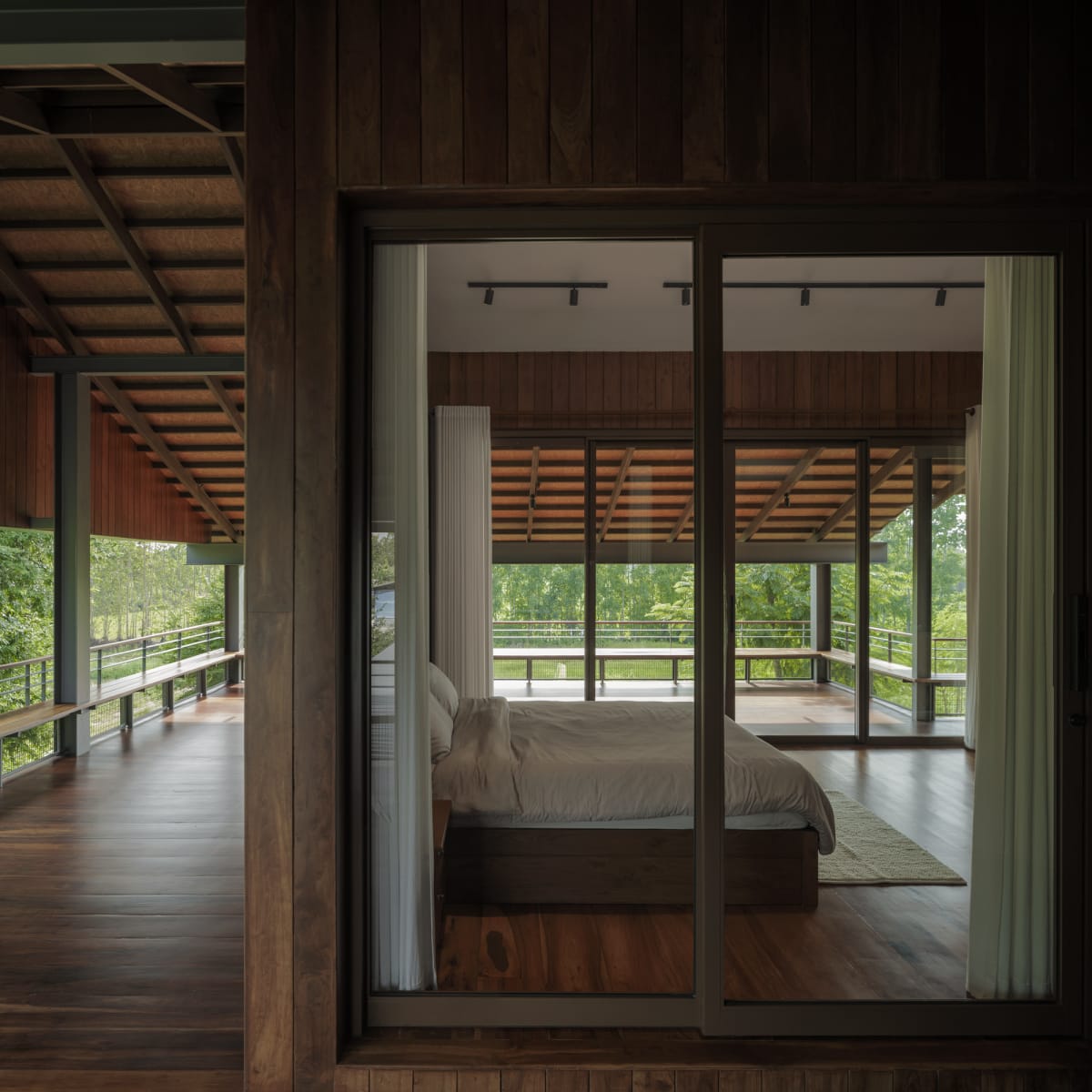 Uthai Thani 住宅 / I Like Design Studio