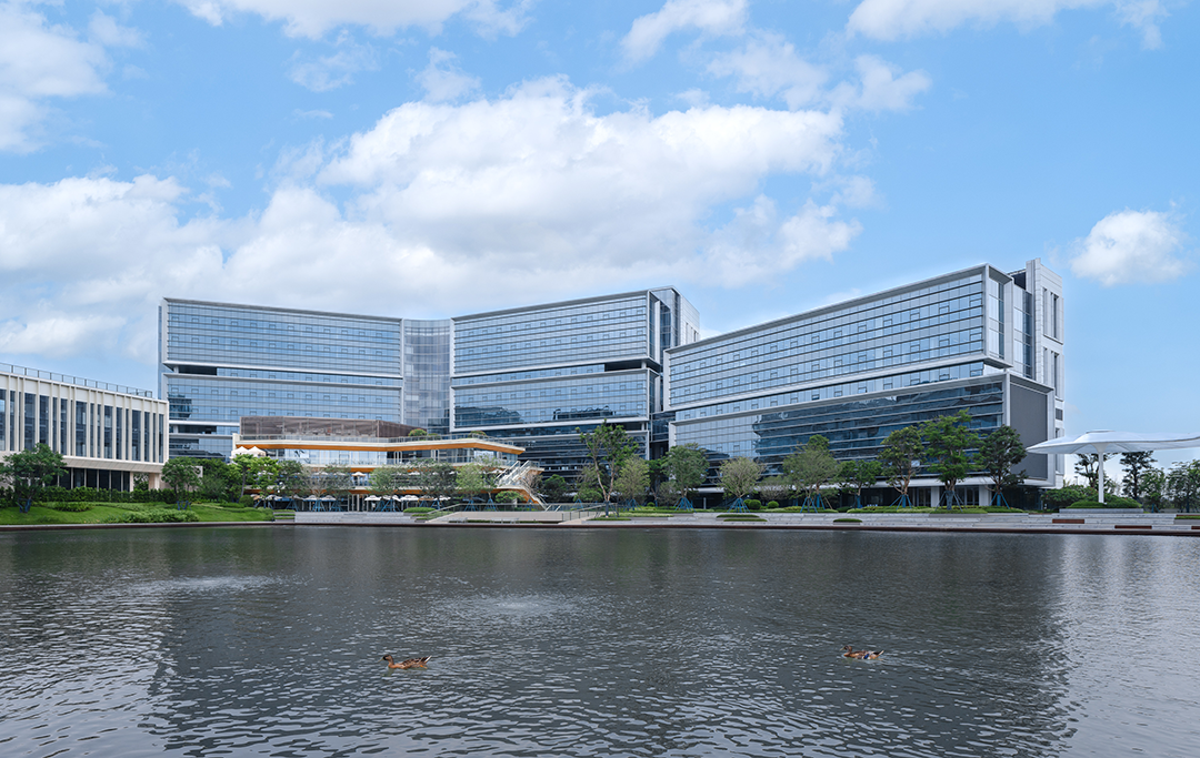 广州海大科学园 / NBBJ